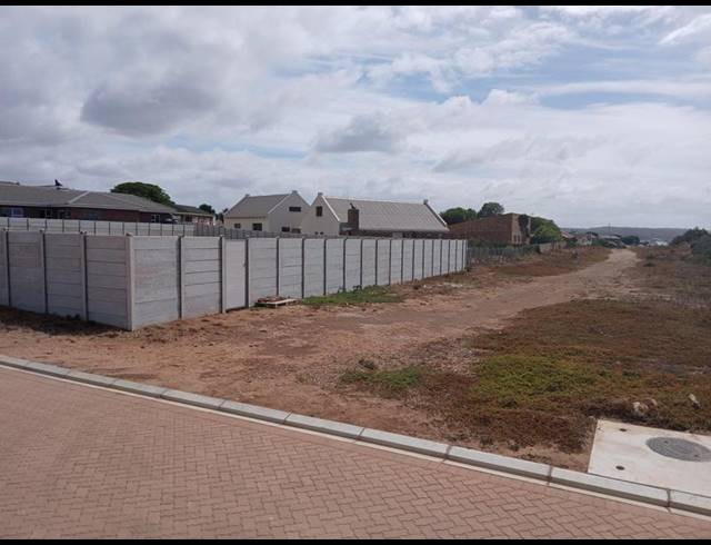 LAND FOR SALE IN STILBAAI-WES